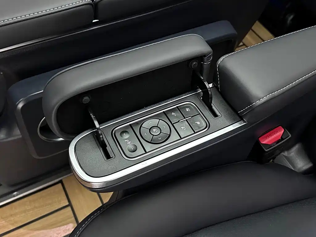TRUMPCHI M8 2023