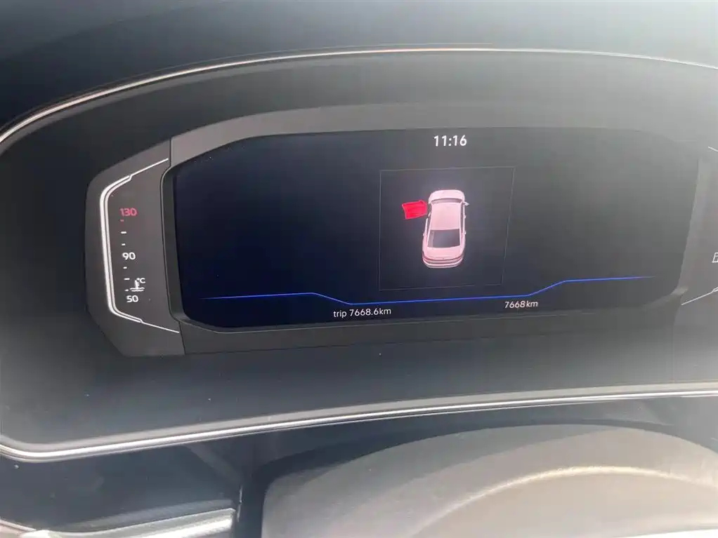 VOLKSWAGEN PASSAT 2023