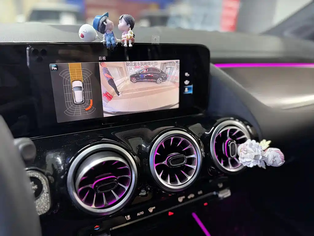 MERCEDES BENZ GLA 2022