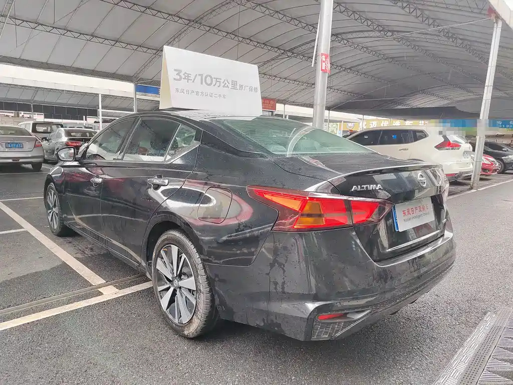 NISSAN TEANA 2021