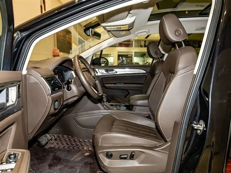 VOLKSWAGEN VILORAN 2021