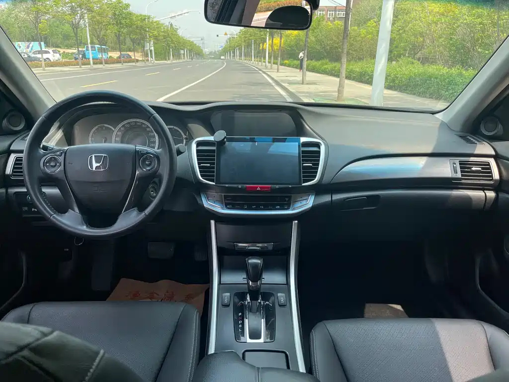 HONDA ACCORD 2015
