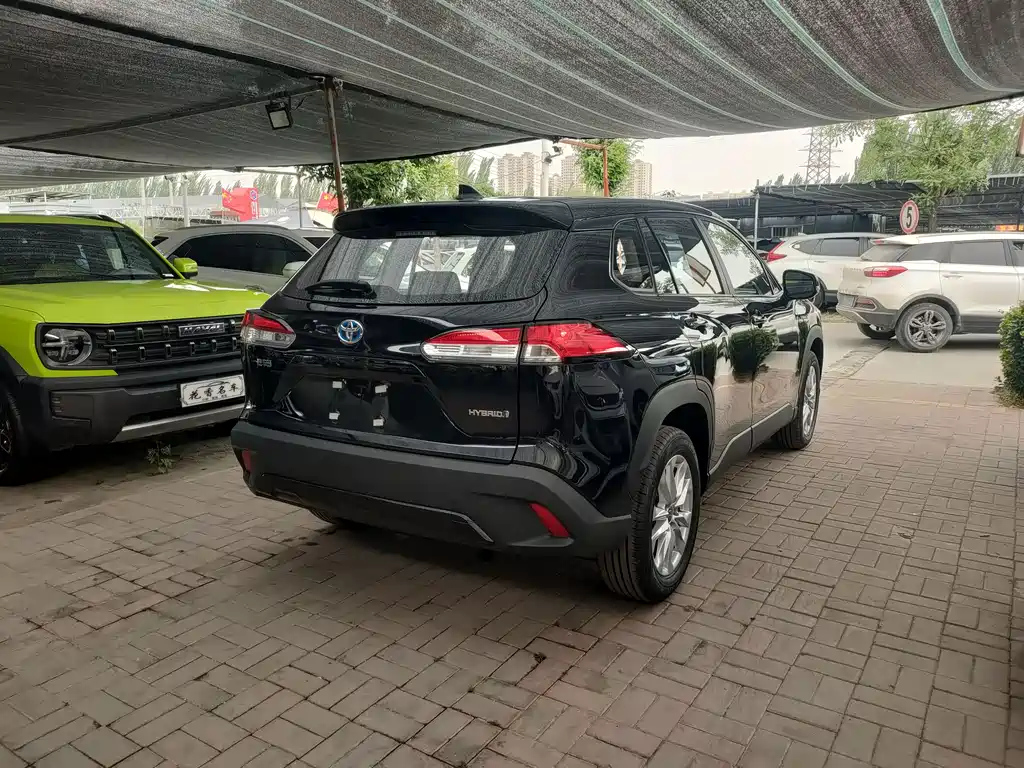 TOYOTA COROLLA CROSS 2024