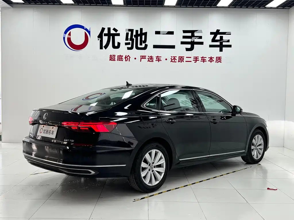 VOLKSWAGEN PASSAT 2021
