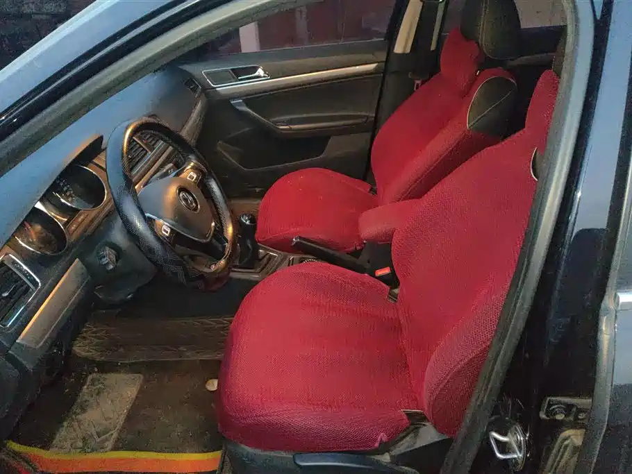 VOLKSWAGEN LAVIDA 2017
