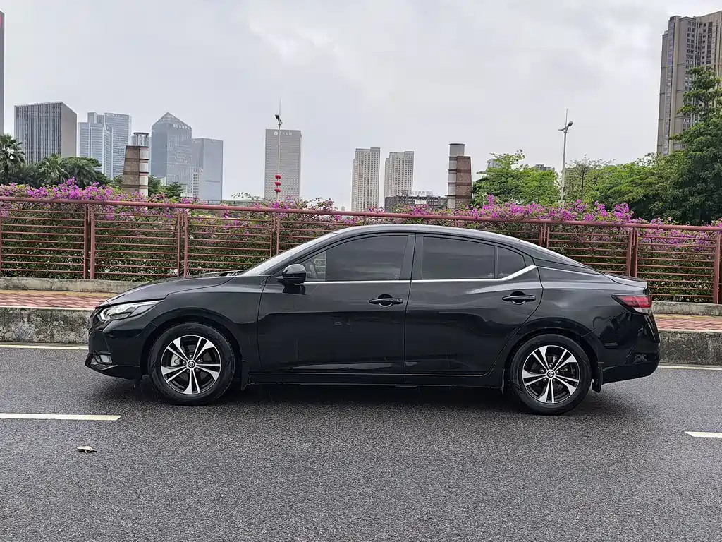 NISSAN SYLPHY 2020