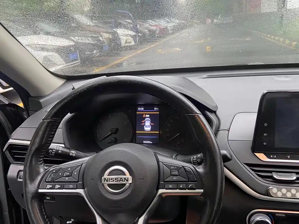 NISSAN TEANA 2020