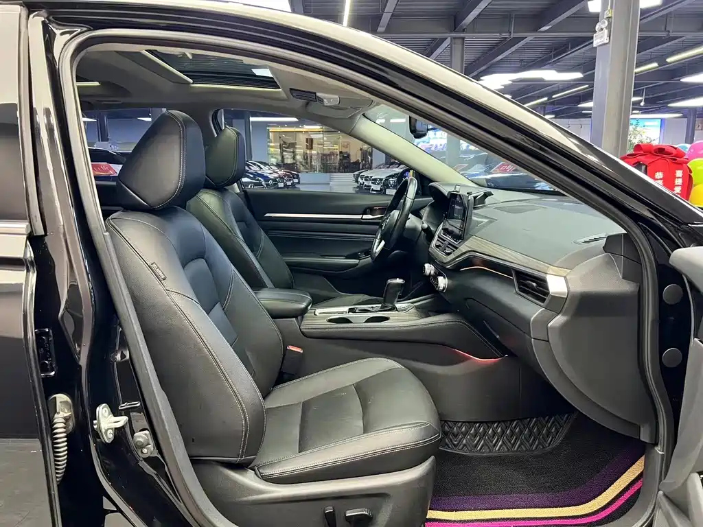 NISSAN TEANA 2021