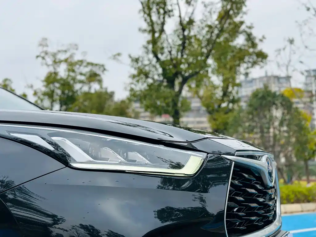 TOYOTA HIGHLANDER 2022
