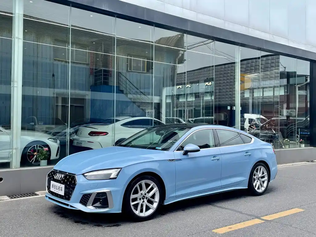 AUDI A5 2024