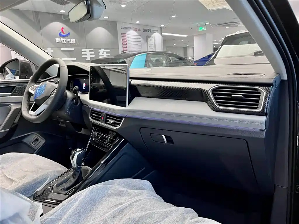 VOLKSWAGEN TAYRON 2023