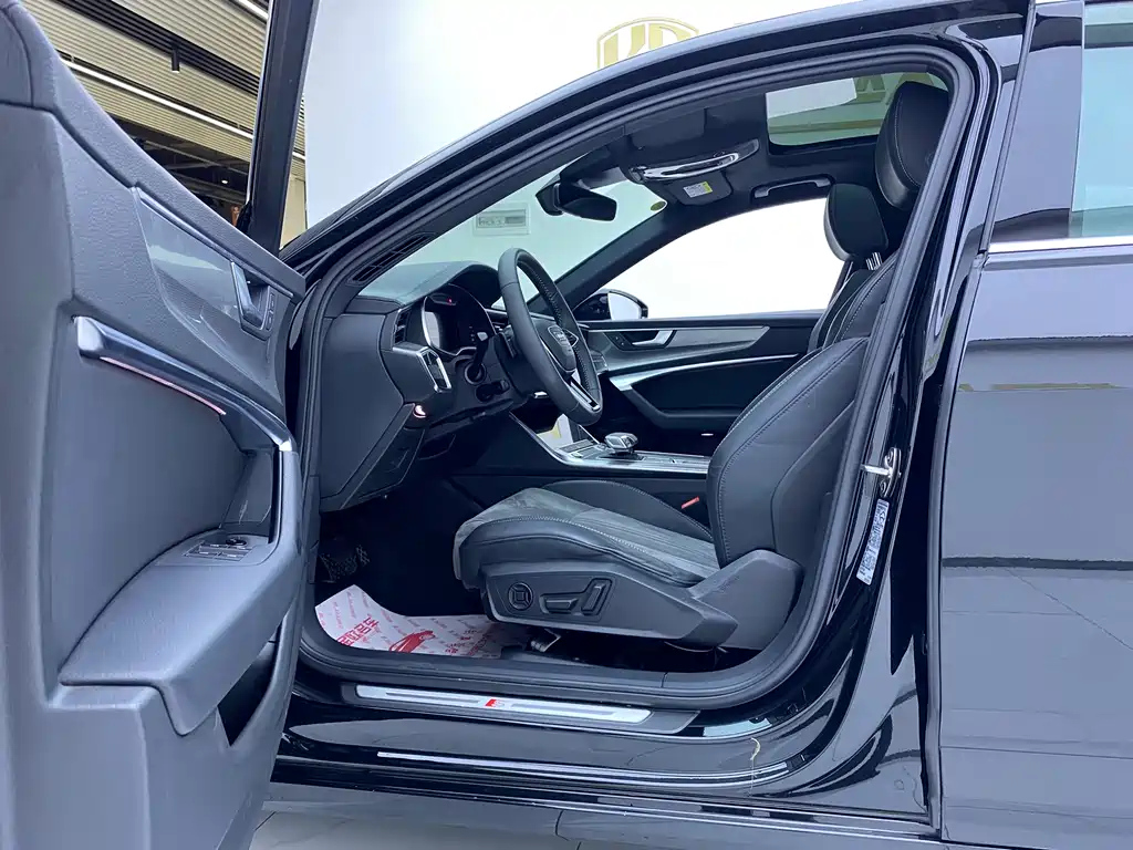AUDI A6L 2021