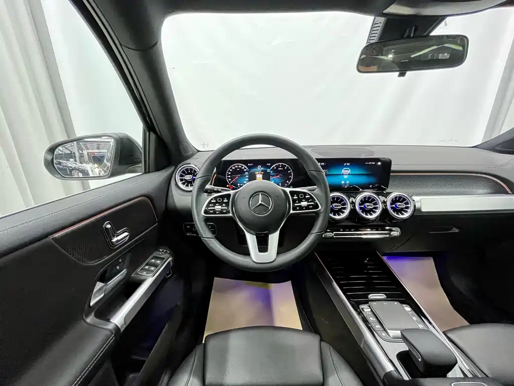 MERCEDES BENZ GLB 2022