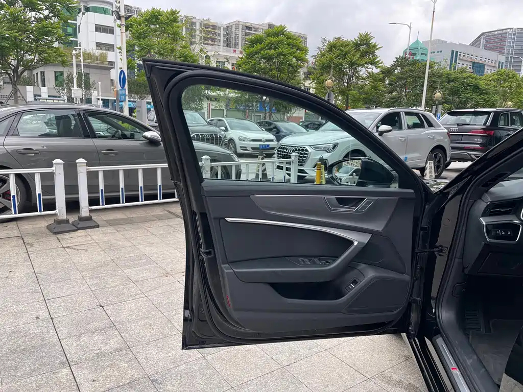 AUDI A6L 2023
