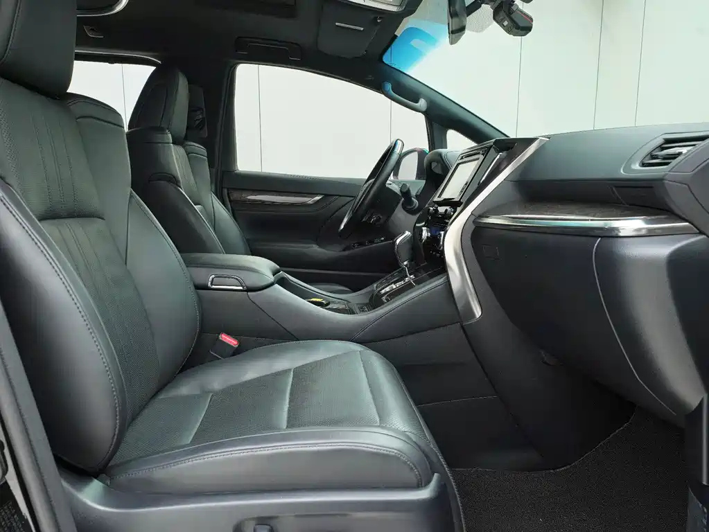 TOYOTA ALPHARD 2019