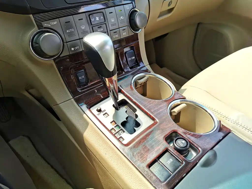 TOYOTA HIGHLANDER 2010