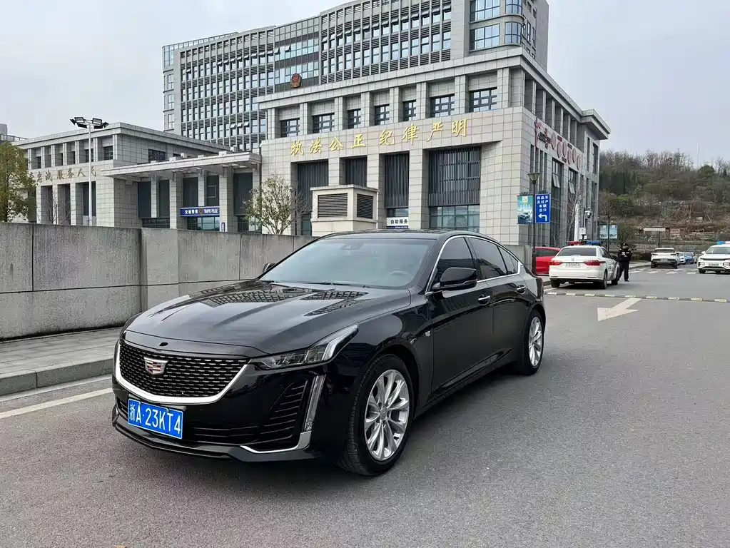 CADILLAC CT5 2023