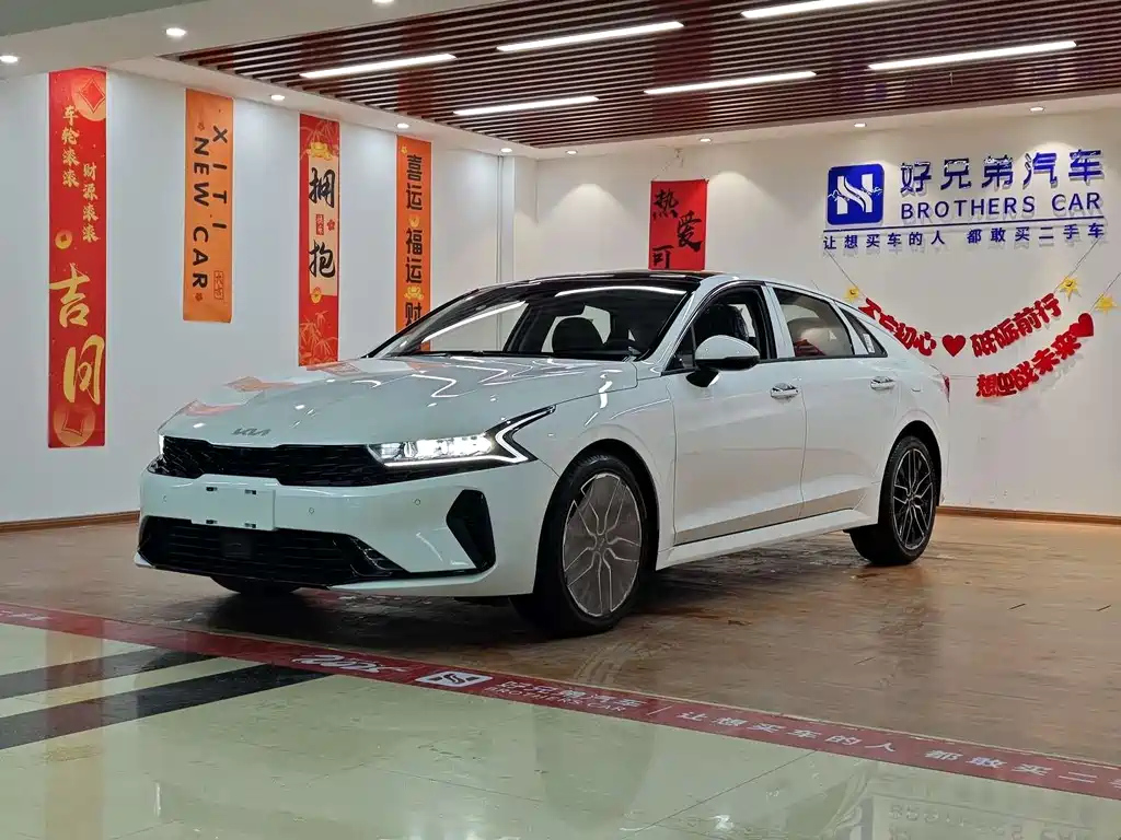 KIA K5 2021