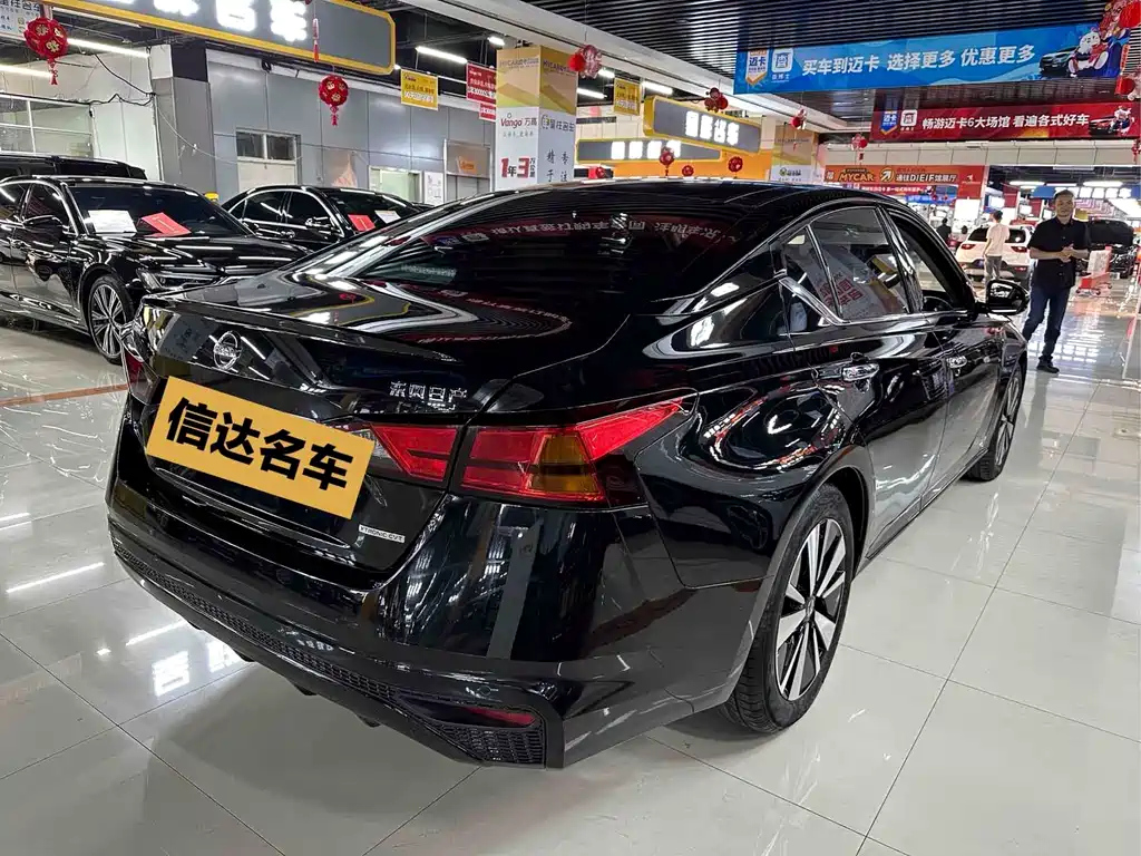 NISSAN TEANA 2021