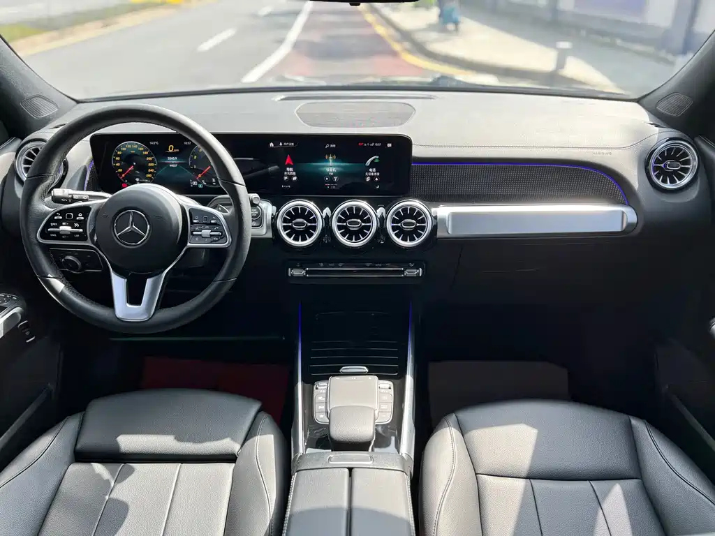 MERCEDES BENZ GLB 2022