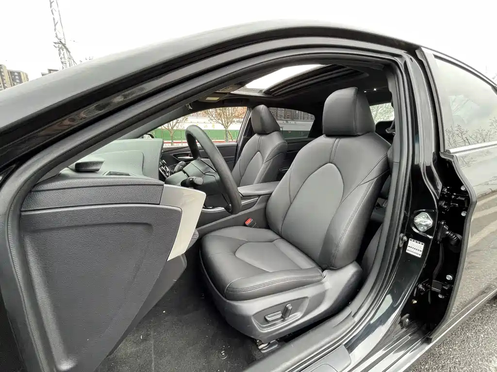 TOYOTA AVALON 2021