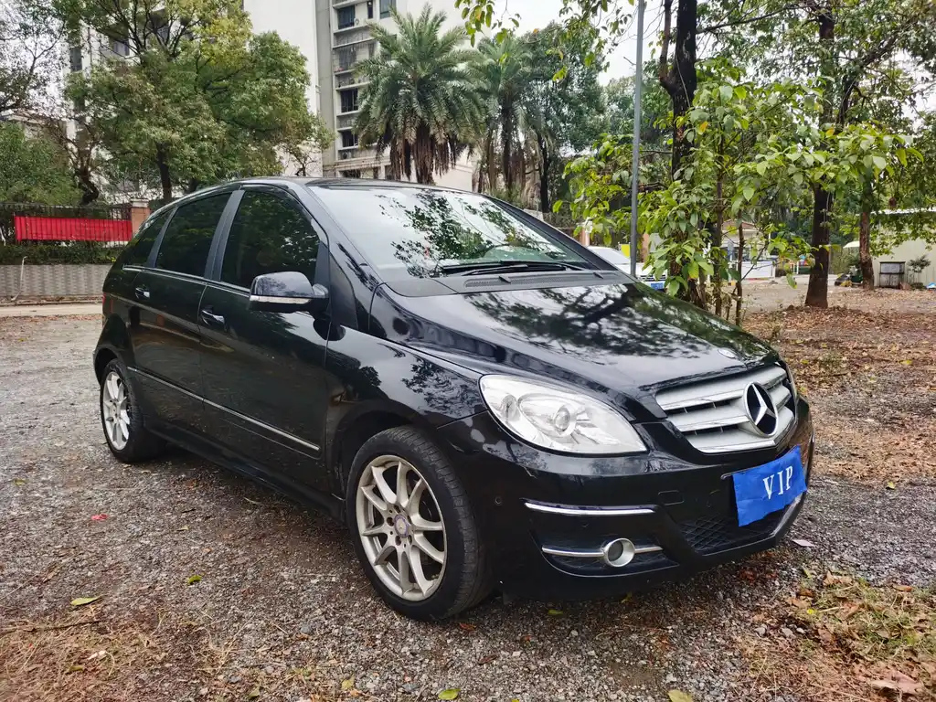 MERCEDES BENZ B-CLASS 2009