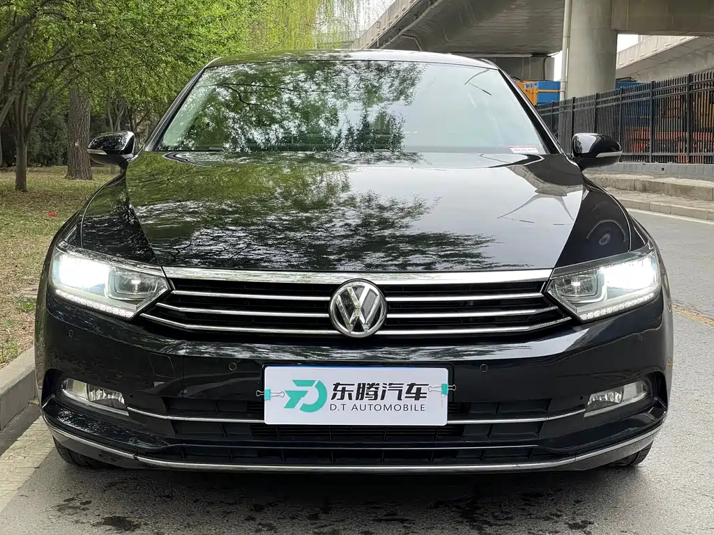 VOLKSWAGEN MAGOTAN 2018