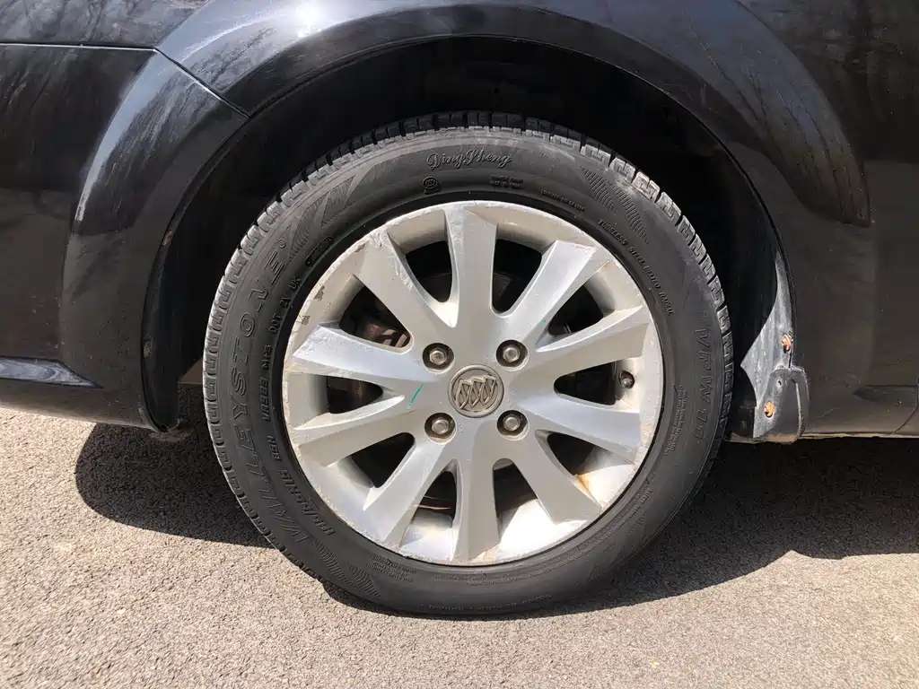 BUICK EXCELLE 2011