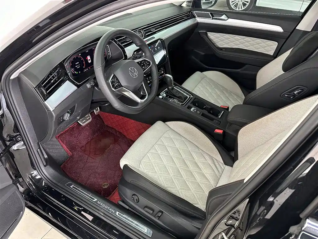 VOLKSWAGEN MAGOTAN 2024
