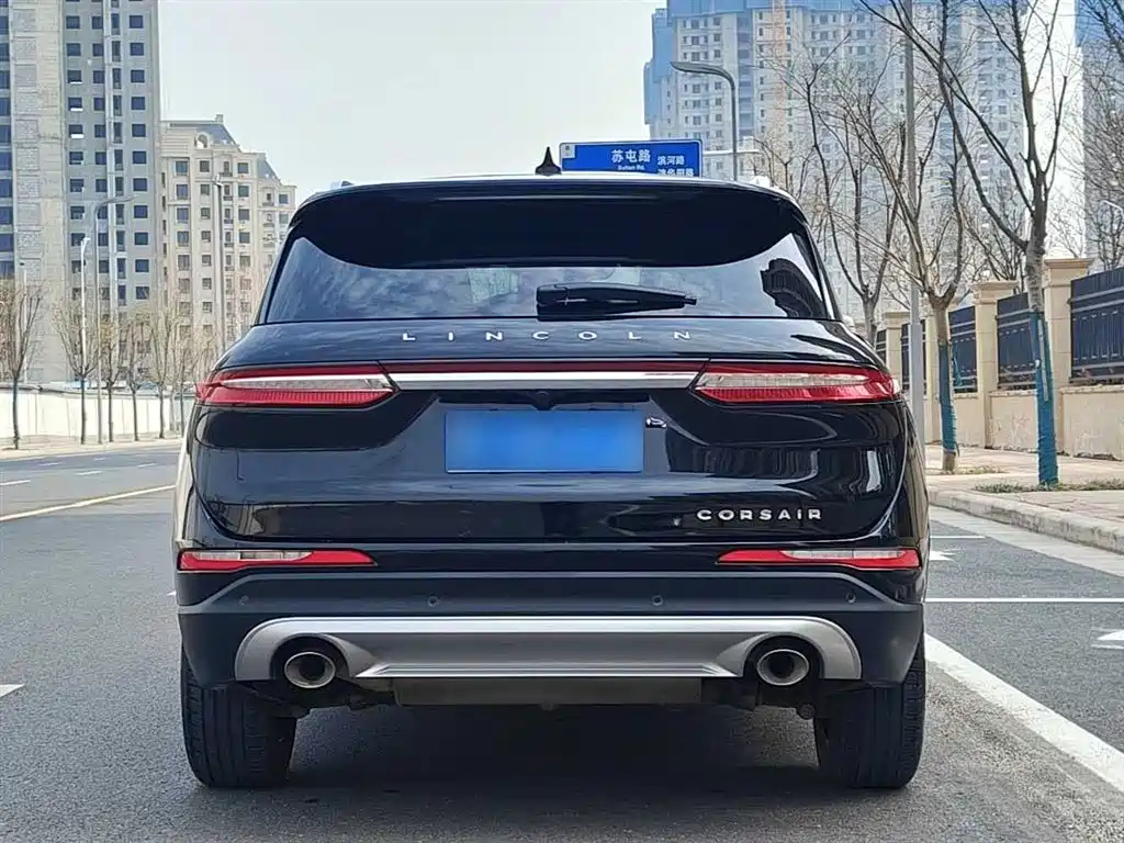 LINCOLN ADVENTURER 2021