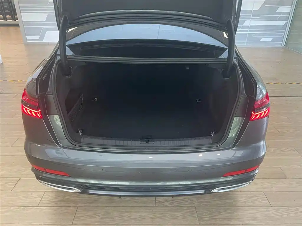 AUDI A6L 2021