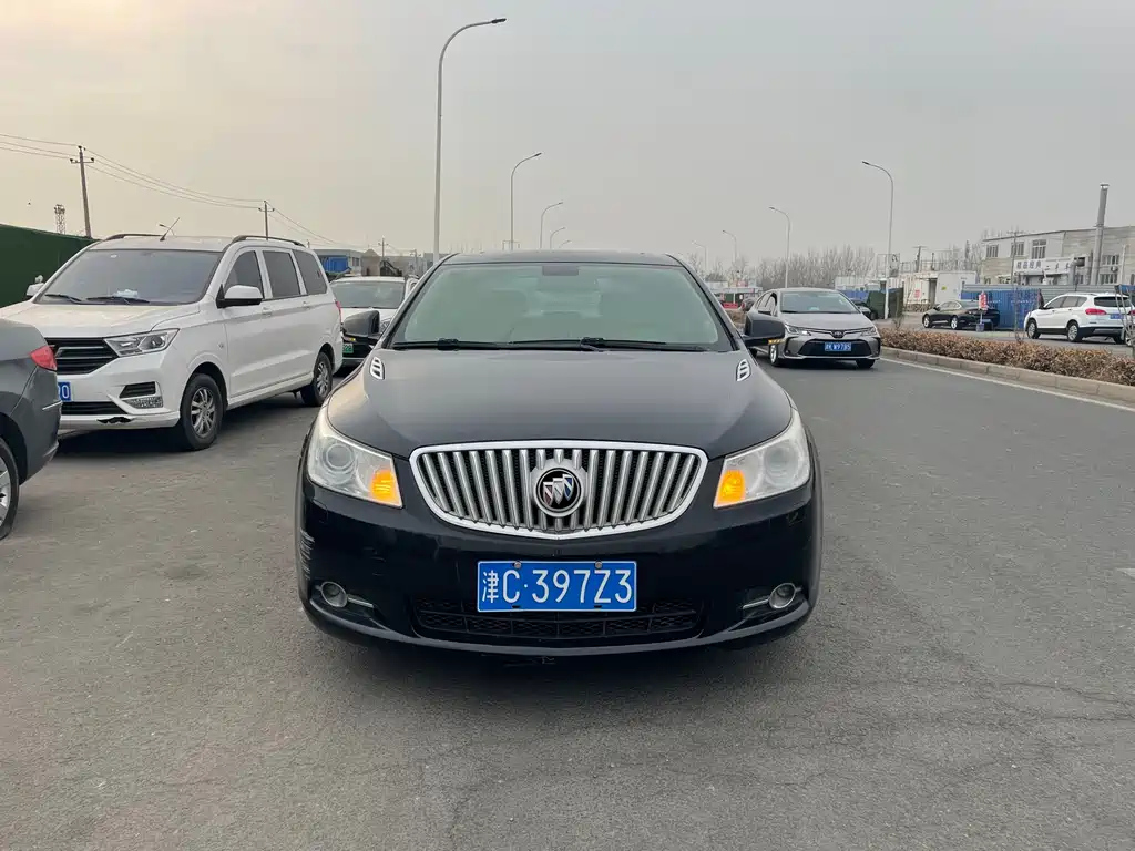BUICK LACROSSE 2012