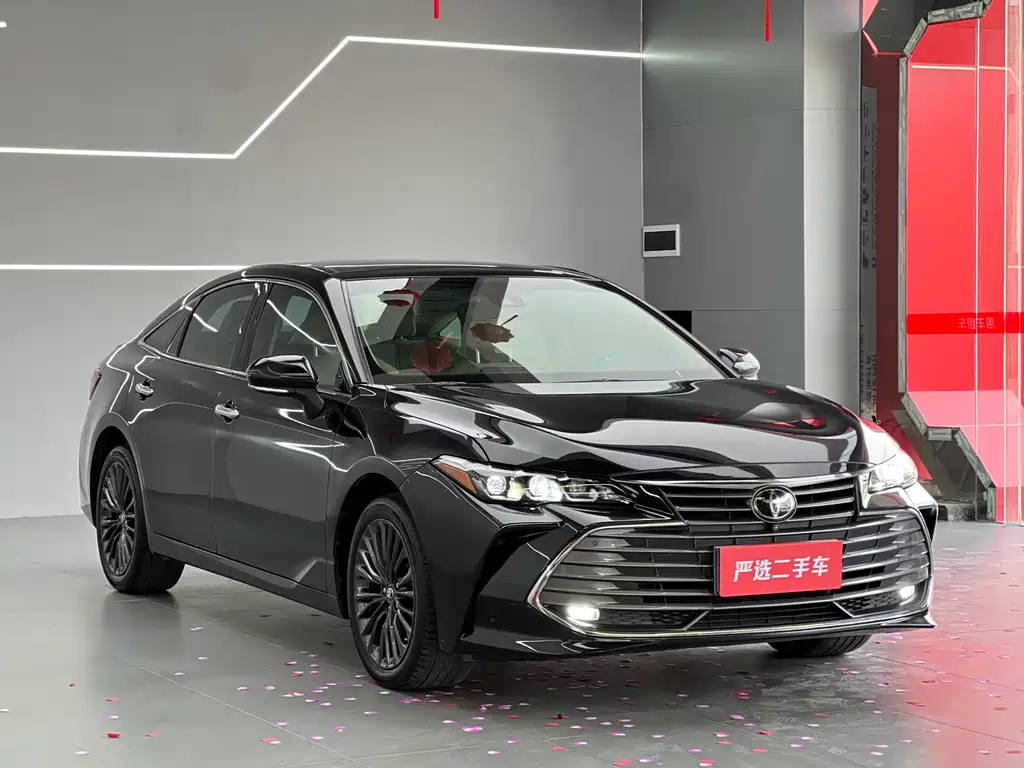TOYOTA AVALON 2020