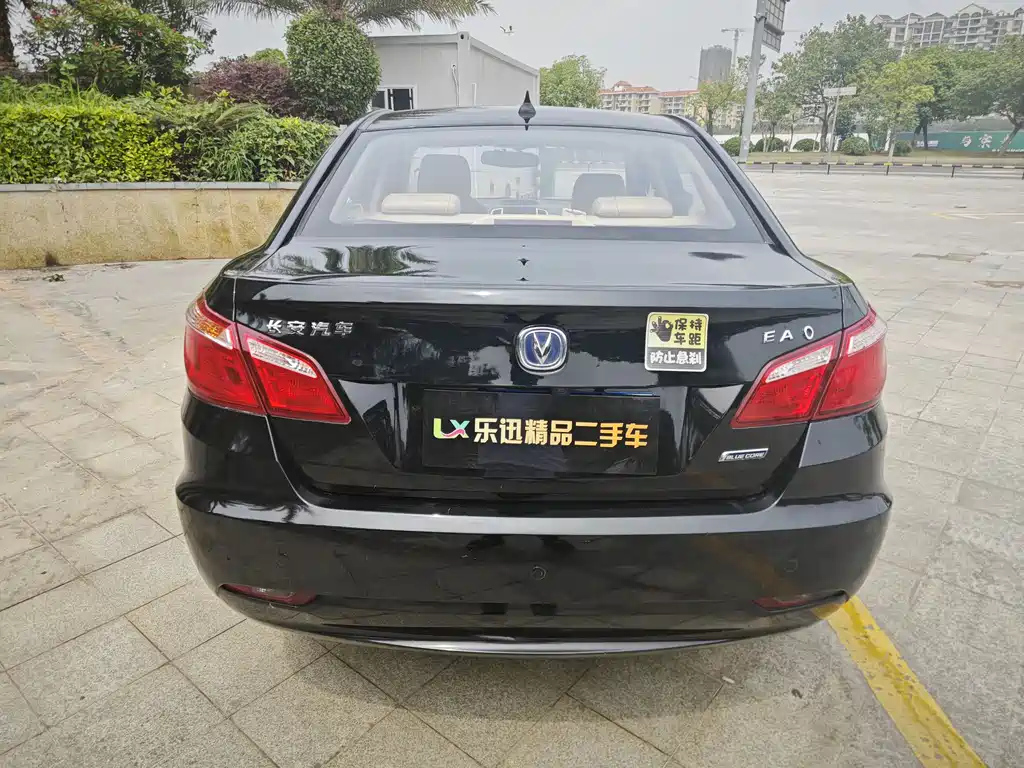 CHANGAN EADO 2016