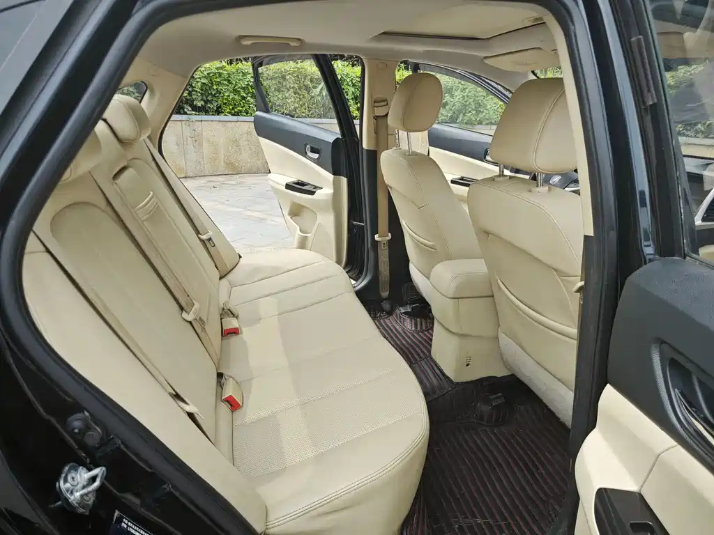 CHANGAN EADO 2016