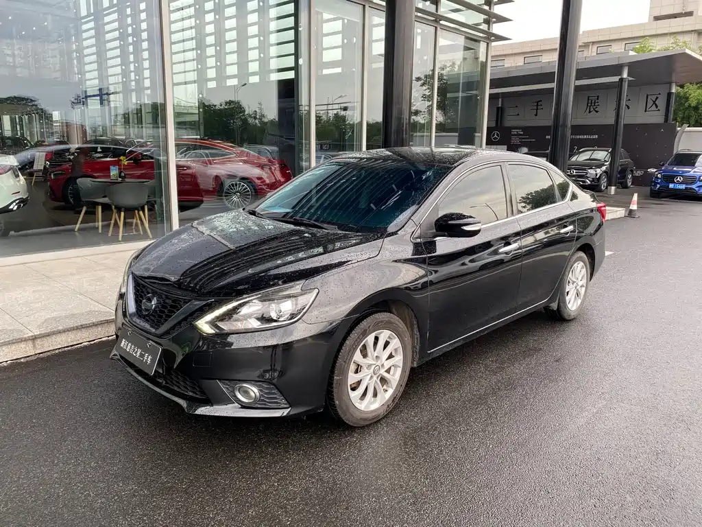 NISSAN SYLPHY 2018