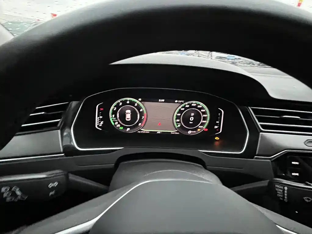 VOLKSWAGEN MAGOTAN 2021