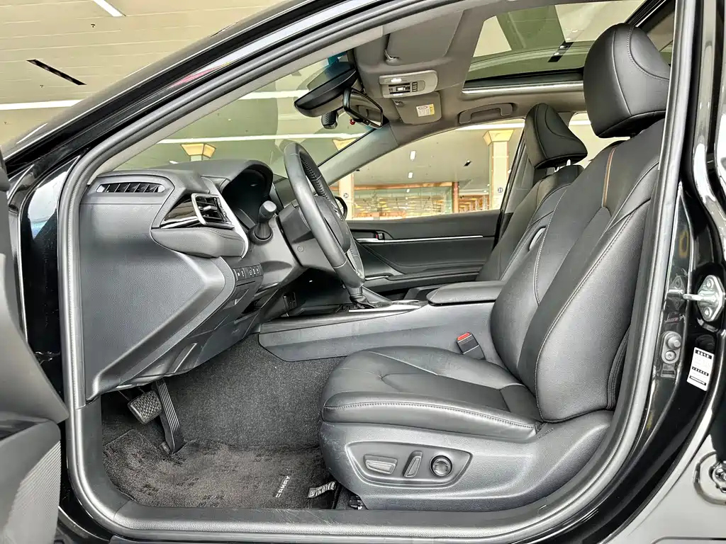 TOYOTA CAMRY 2022