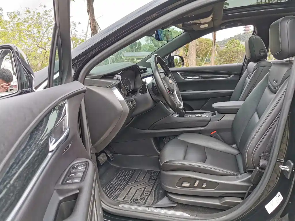 CADILLAC XT5 2020