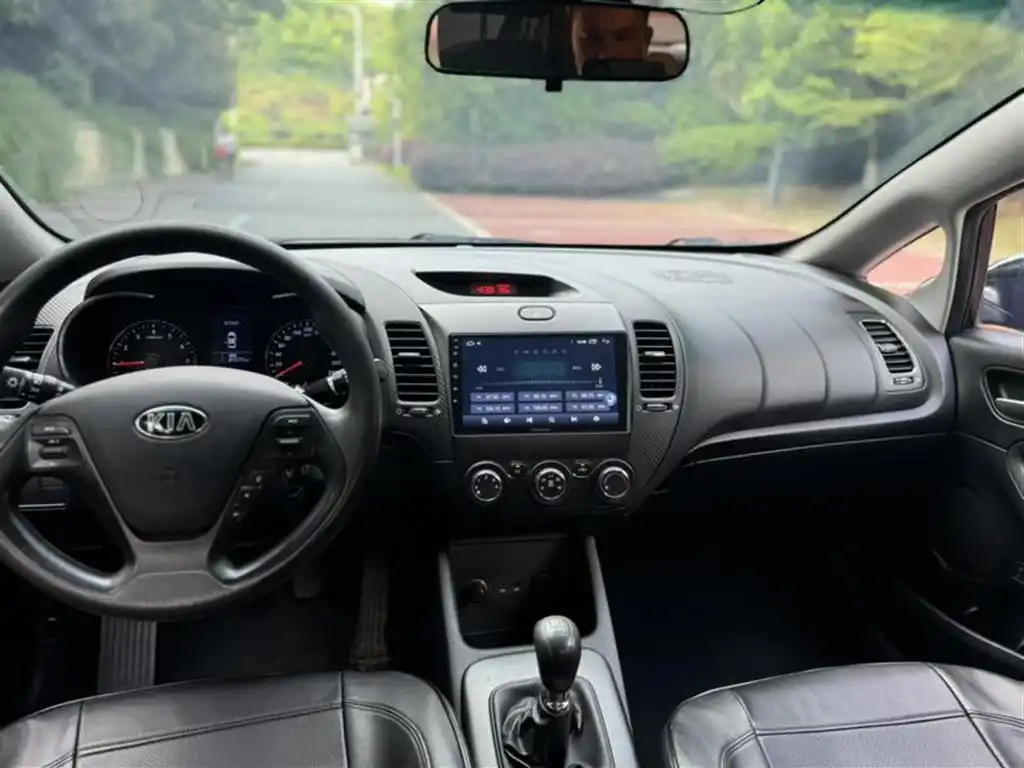 KIA K3 2015
