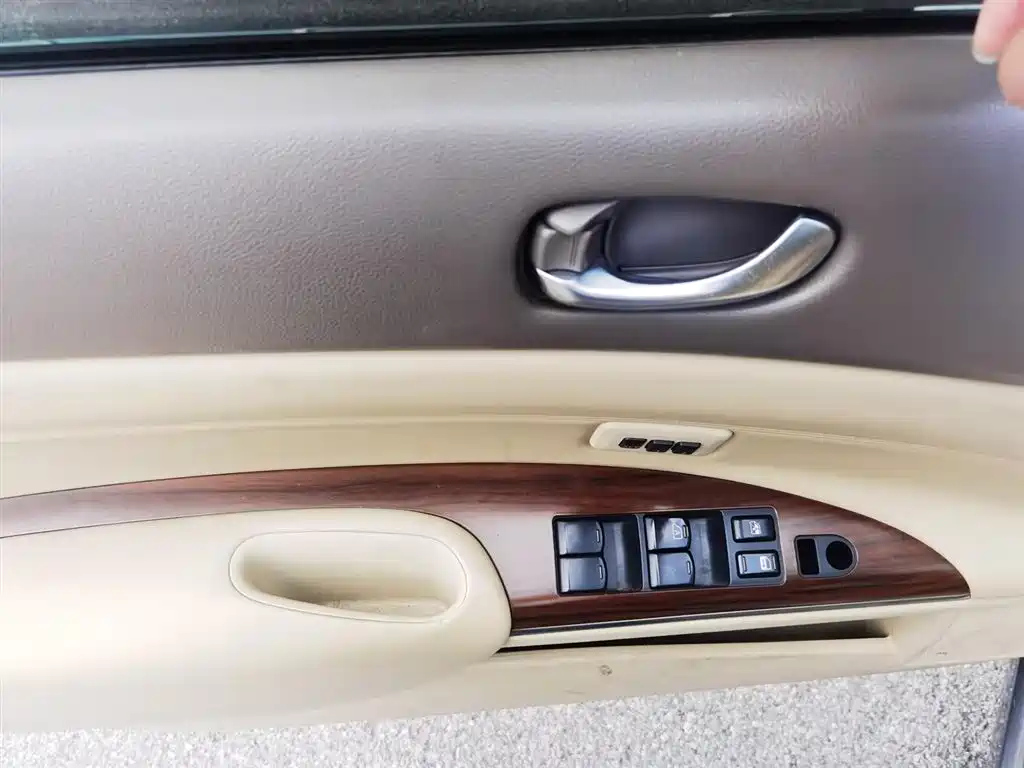 NISSAN TEANA 2009