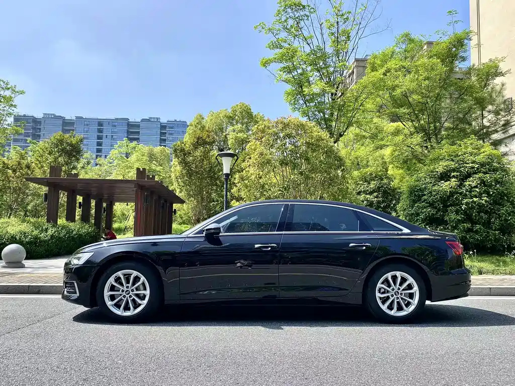AUDI A6L 2022