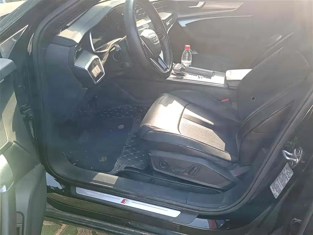 AUDI A6L 2021