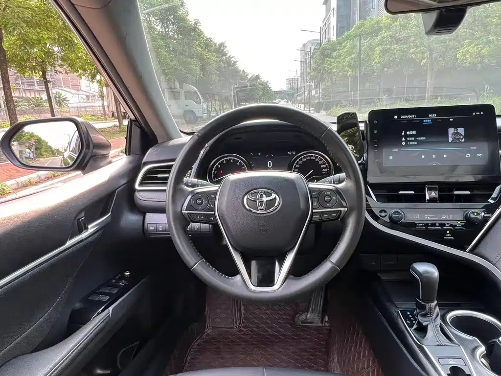 TOYOTA CAMRY 2022