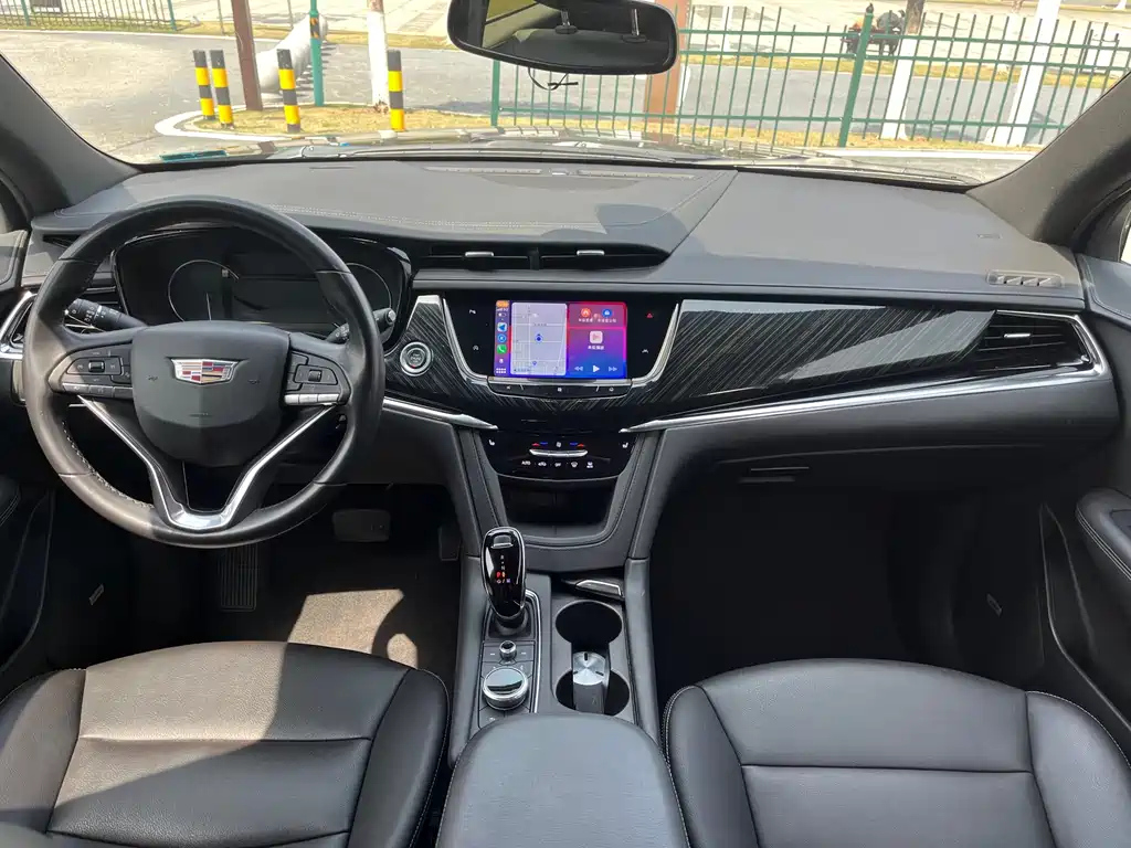 CADILLAC XT6 2021