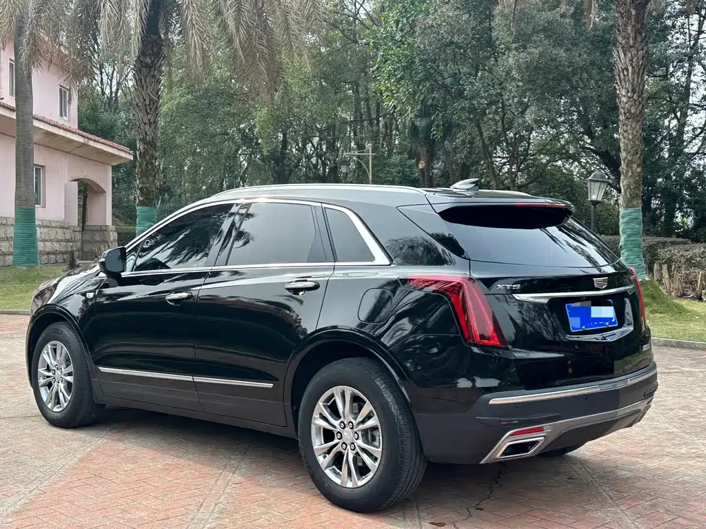 CADILLAC XT5 2020