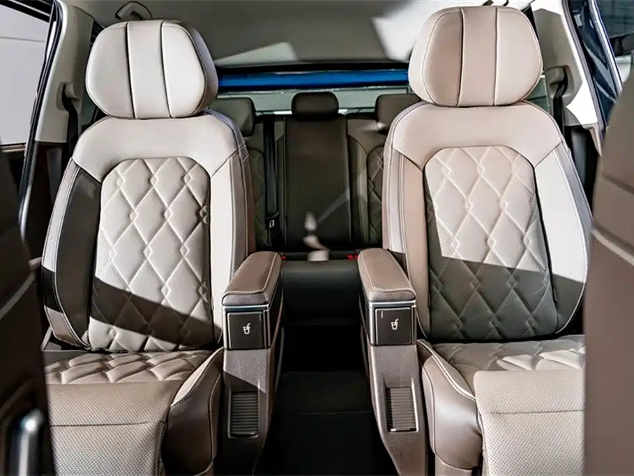 VOLKSWAGEN VILORAN 2024