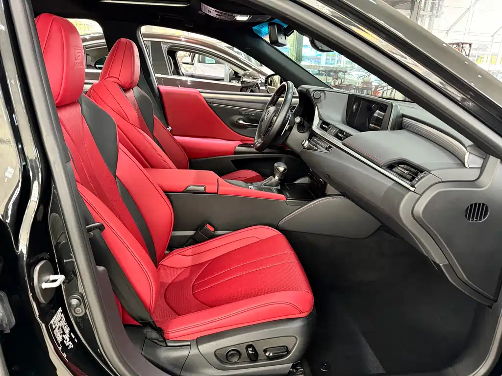 LEXUS ES 2021