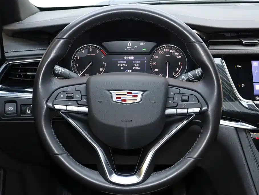 CADILLAC XT6 2021