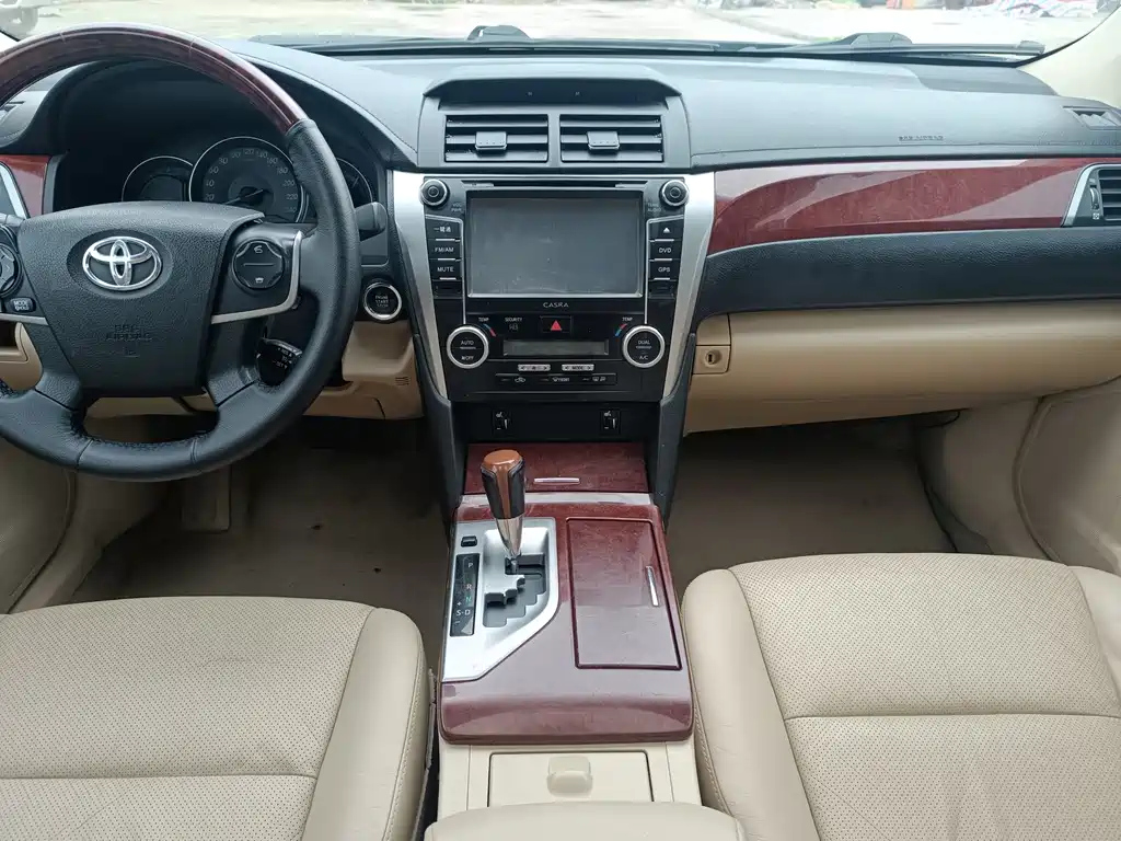 TOYOTA CAMRY 2013